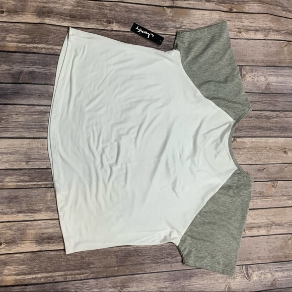 Justify two tone tee - Picture 4 of 4